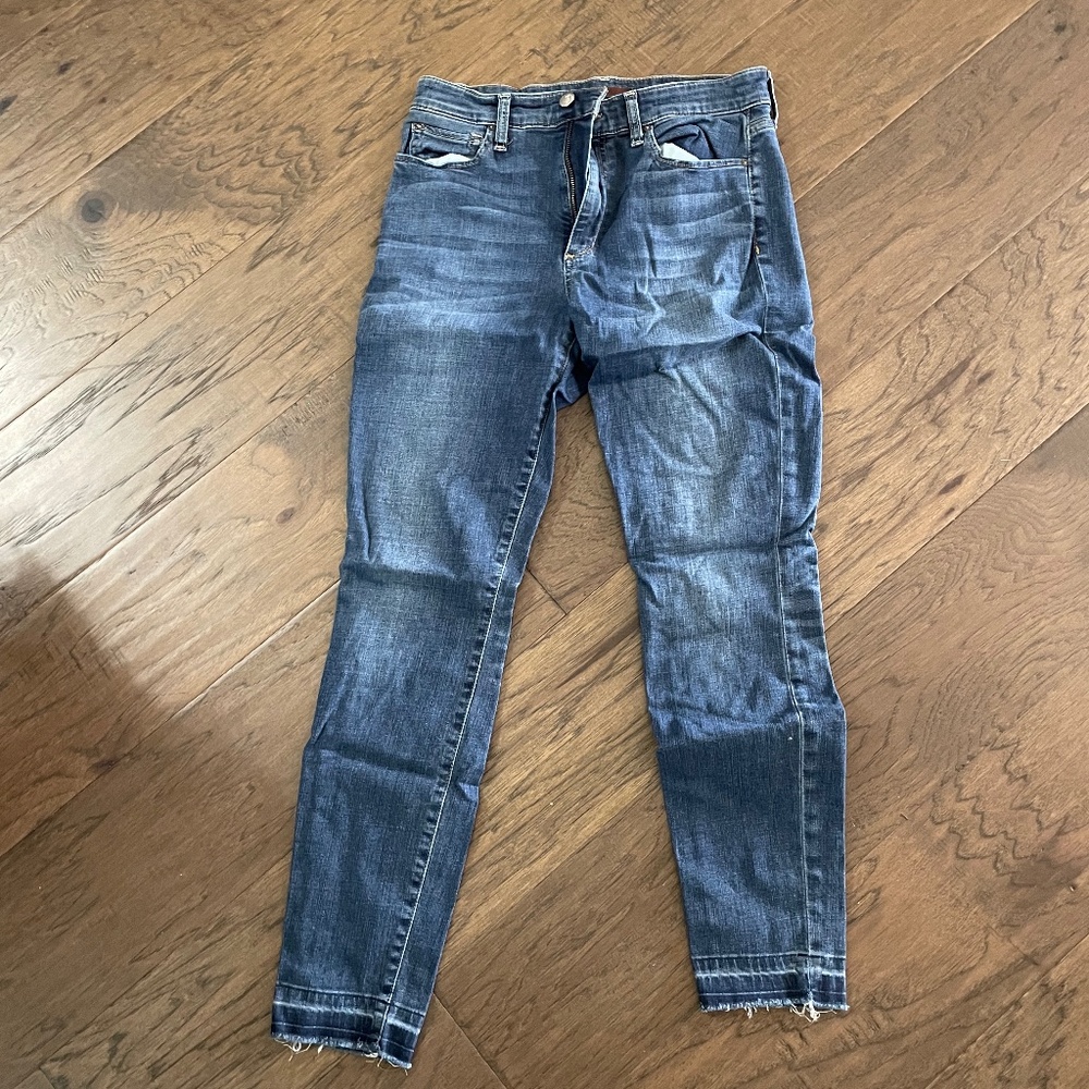 Joes stretch skinny jeans